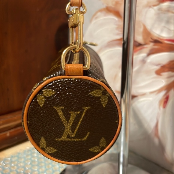 Louis Vuitton Mono Mini Papillon - Picture 2 of 10